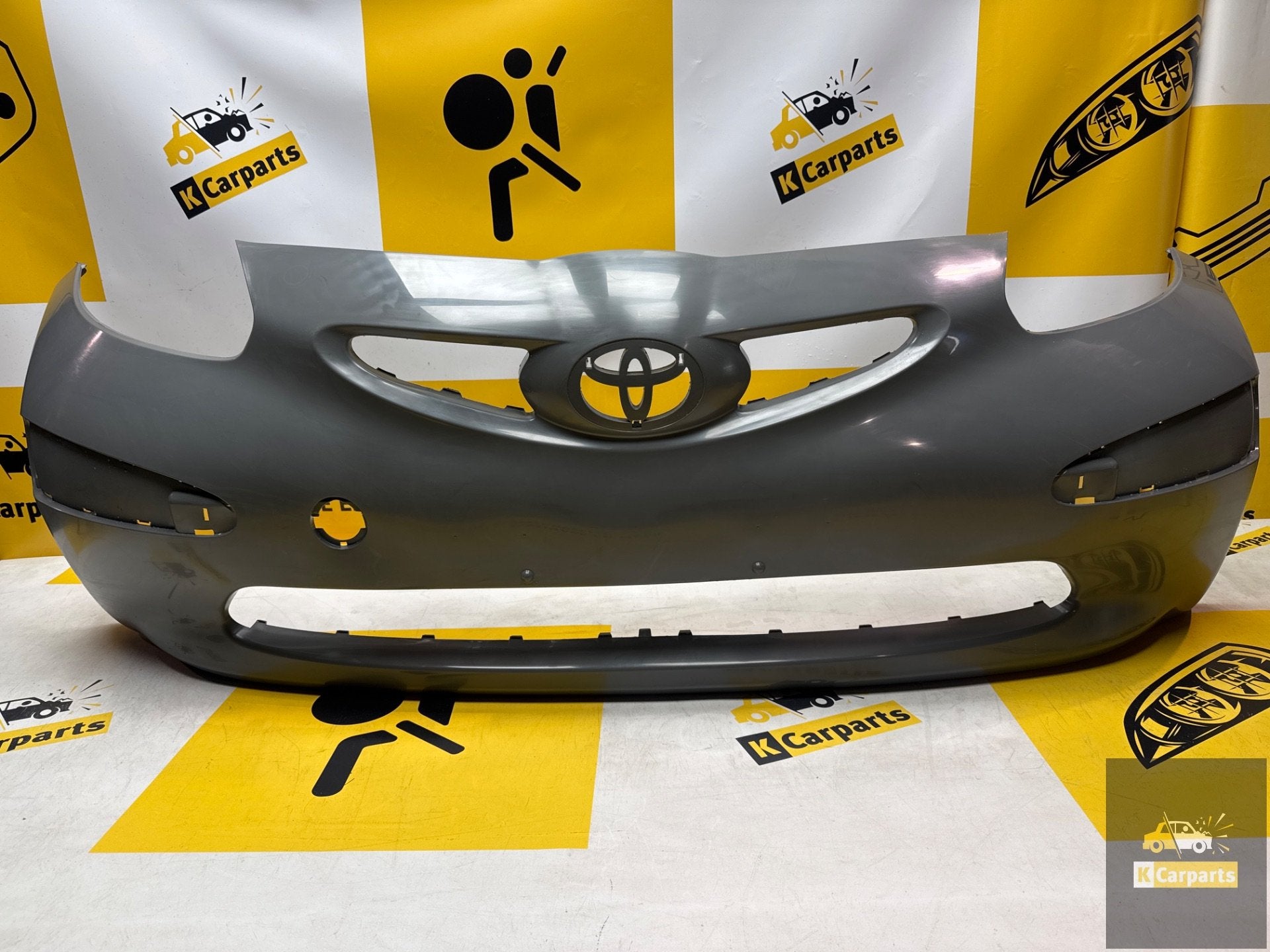 TOYOTA AYGO 2005-2011 Voorbumper Origineel Nieuw 52119-0H080, Auto-onderdelen, Info@fabrikant.eu, Ophalen of Verzenden, Toyota
