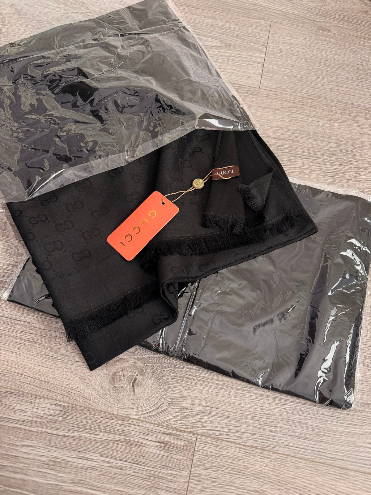 2x Gucci sjaal zwart met GG-patroon, Ophalen of Verzenden, Nieuw