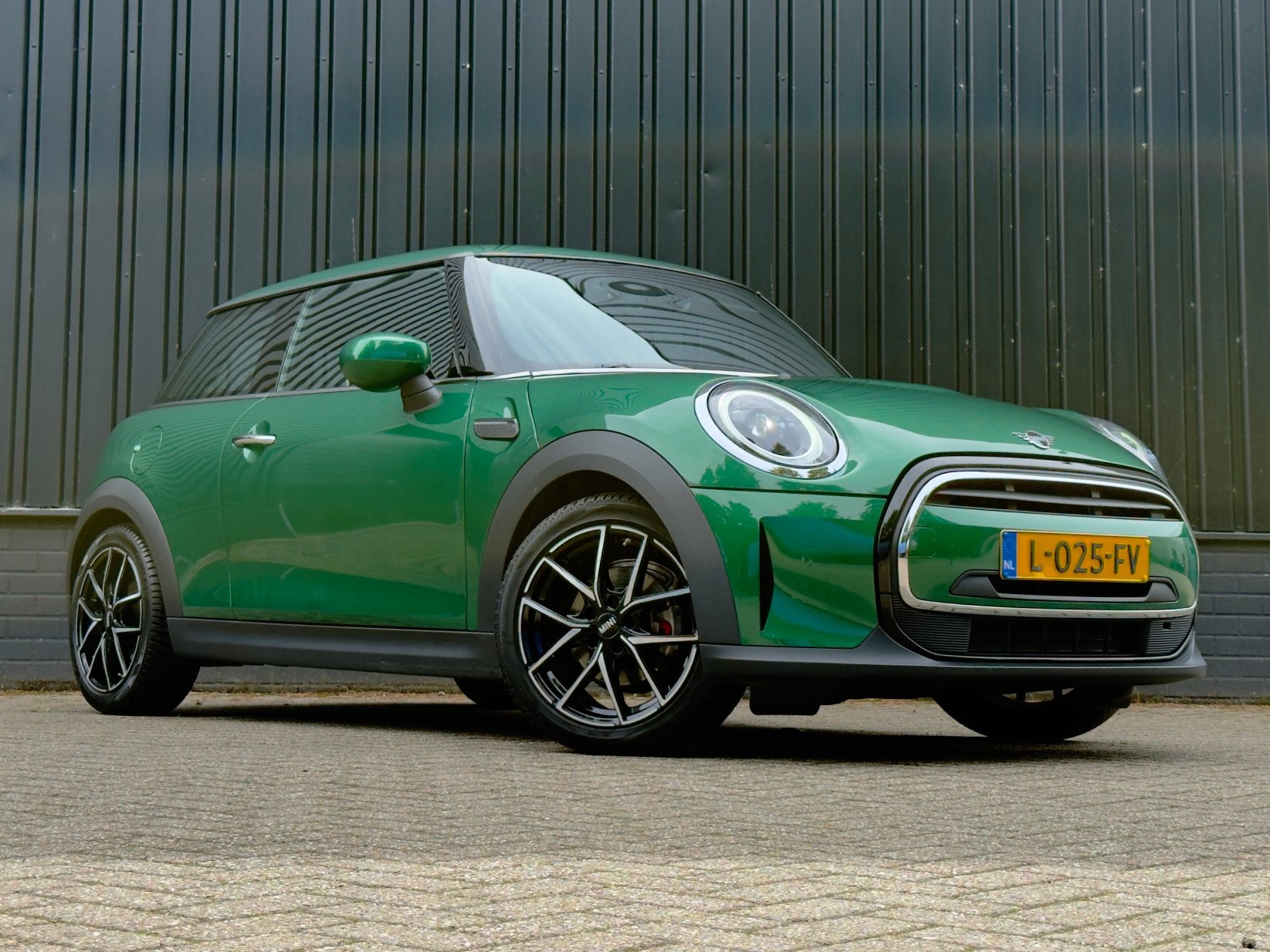 MINI Cooper Automaat | 2021 Facelift | 3-drs | Groen | NAP, Auto's, Mini, Particulier, Cooper, ABS, Airbags, Airconditioning, Android Auto