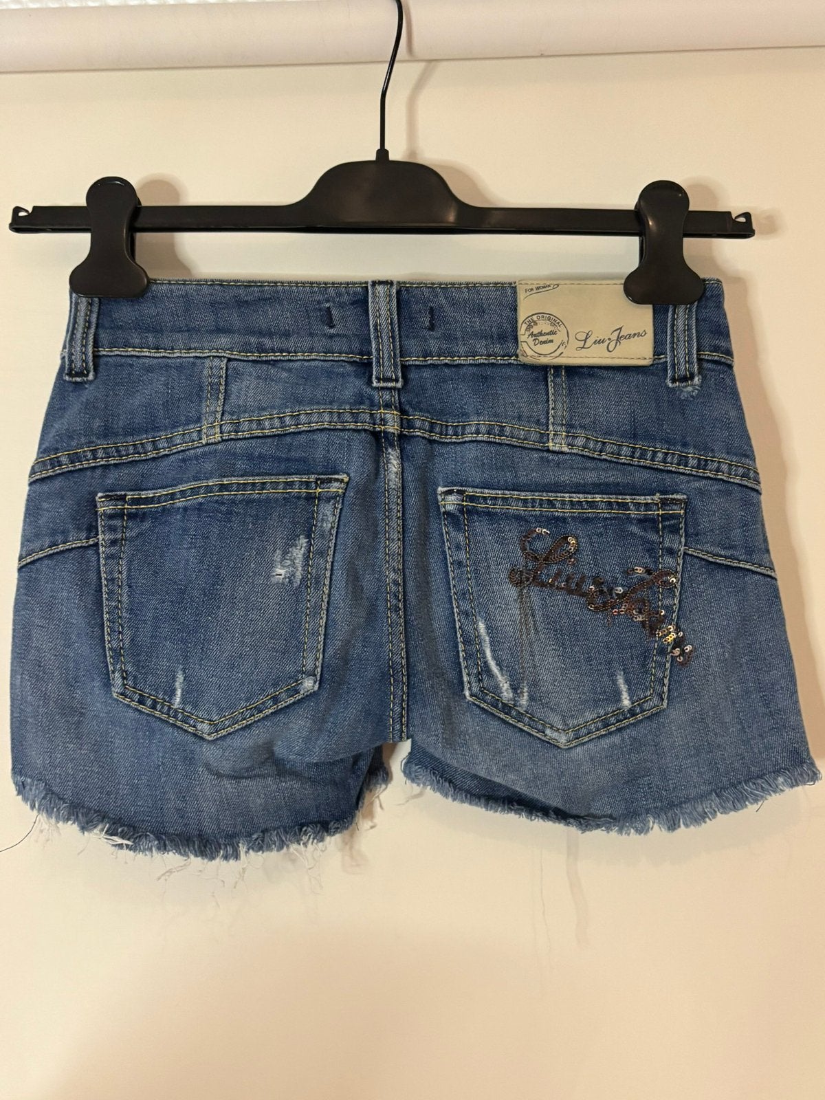 Liu jo korte broek met aparte achterkant maat 25, Kleding | Dames, Blauw, ., Ophalen of Verzenden, Zo goed als nieuw