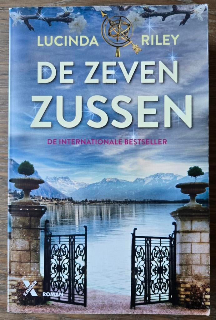 Lucinda Riley - De zeven zussen deel 1 & 2, Boeken, Gelezen, Lucinda Riley, Ophalen of Verzenden, Nederland
