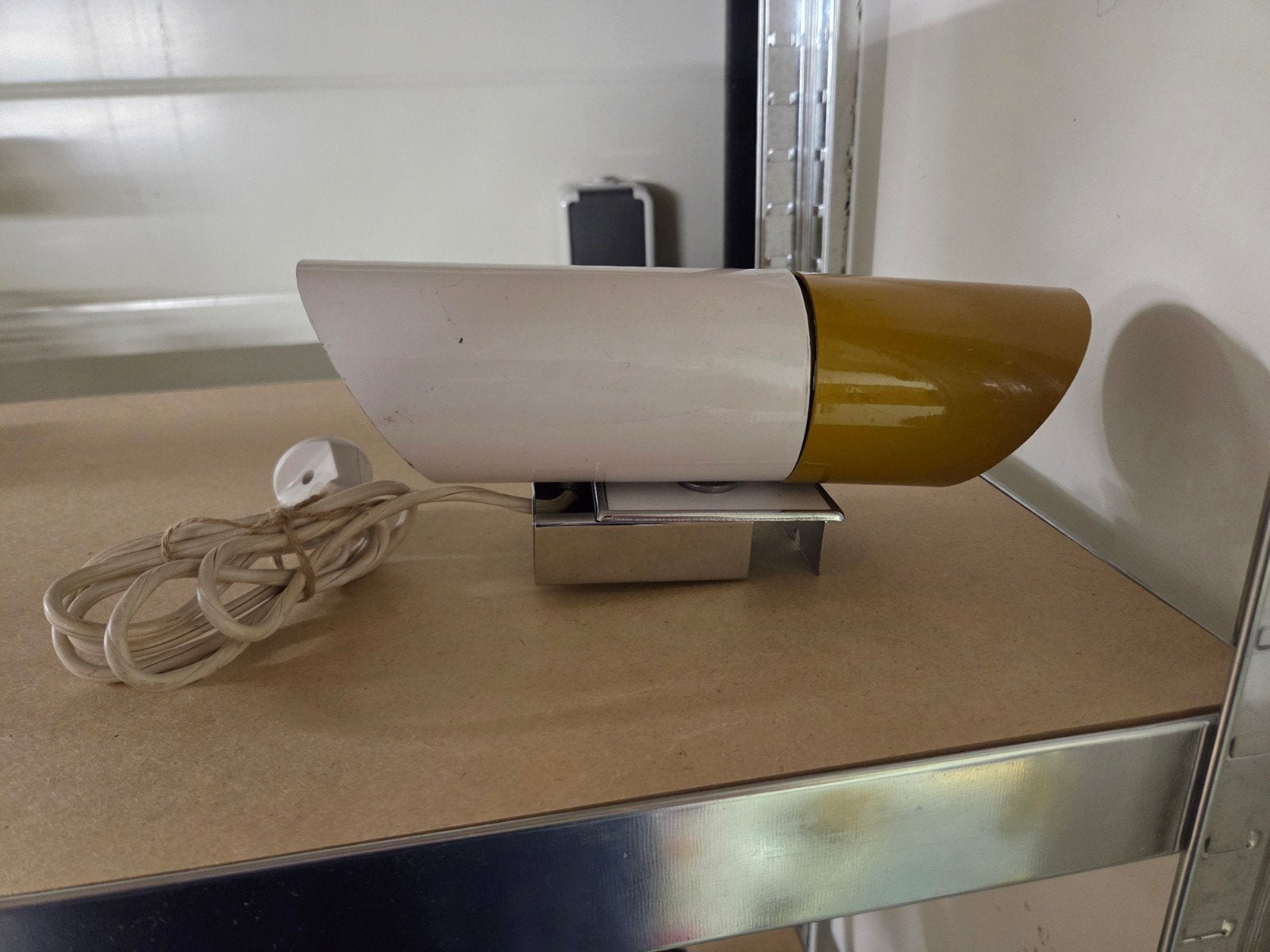 Vintage Retro Space Age wandlamp  wit geel, Verzamelen, Retro, Ophalen, Huis en Inrichting