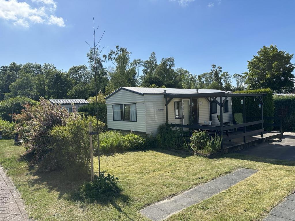 Chalet  in Friesland op de Wite Burch in Bakhuizen, Caravans en Kamperen, Stacaravans, Tot en met 6