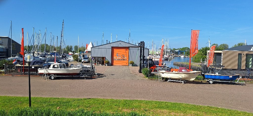KOMT BINNEN: Oud Huijzer 575 | Suz 20pk EFI | BIMINI, Watersport en Boten, Ophalen, Rondzit, Tender, Zo goed als nieuw