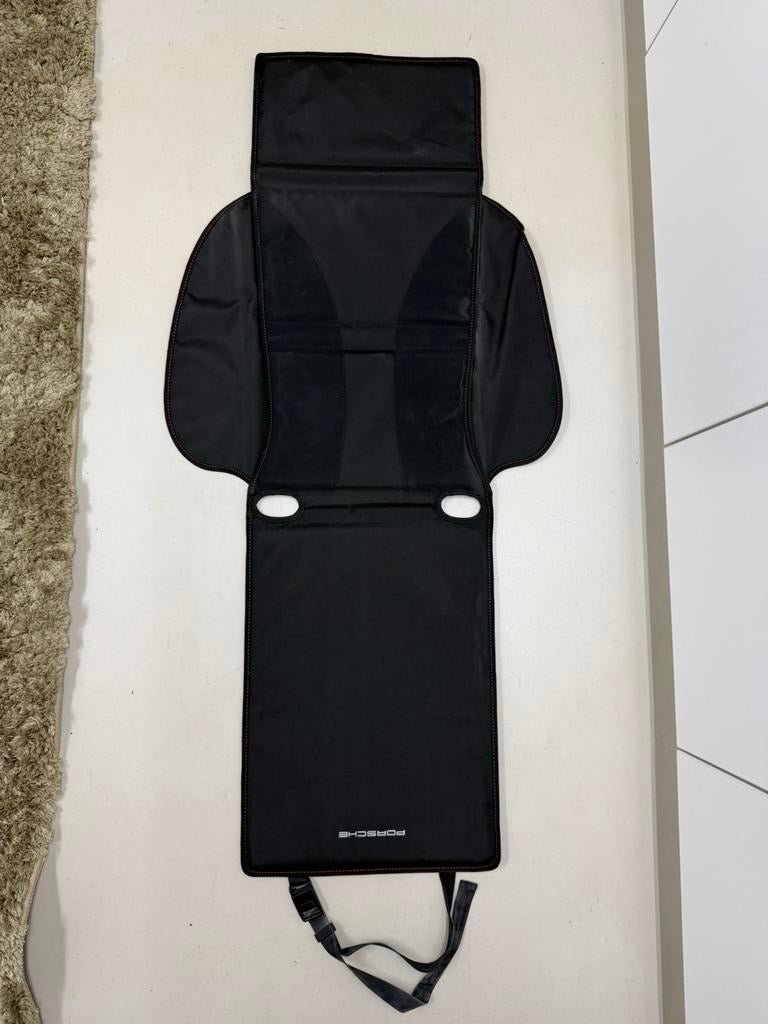 Porsche onderlegger voor kinderzitje (2 stuks), Autogordel, 15 t/m 36 kg, Zo goed als nieuw, Ophalen