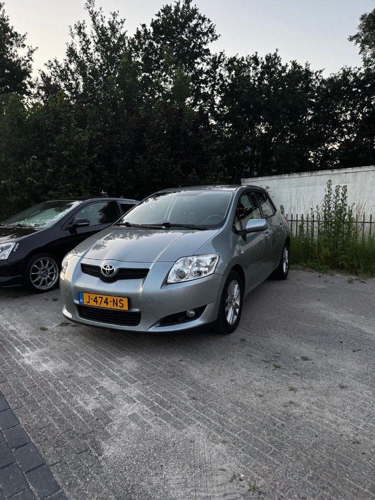 Toyota Auris 1.4 16V Vvt-i 5DR Terra 2008 Grijs, Auto's, Toyota, Voorwielaandrijving, 450 kg, 4 cilinders, 14 km/l