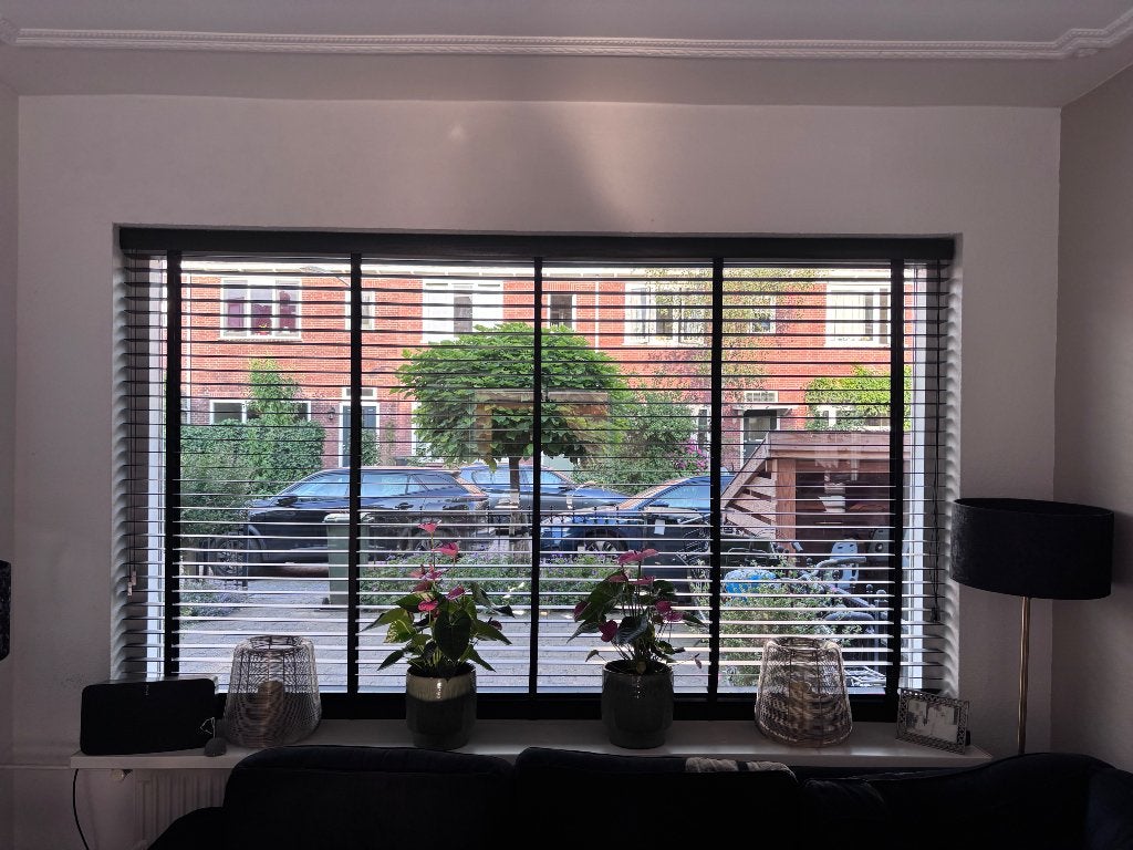 Houten jaloezieën, Ophalen, Zwart, 266 cm, Zo goed als nieuw