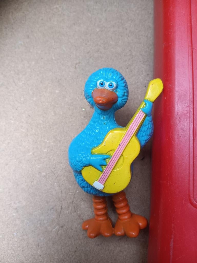 Vintage 1982 Sesamstraat Pino met gitaar Tara Toy Muppets, Ophalen of Verzenden