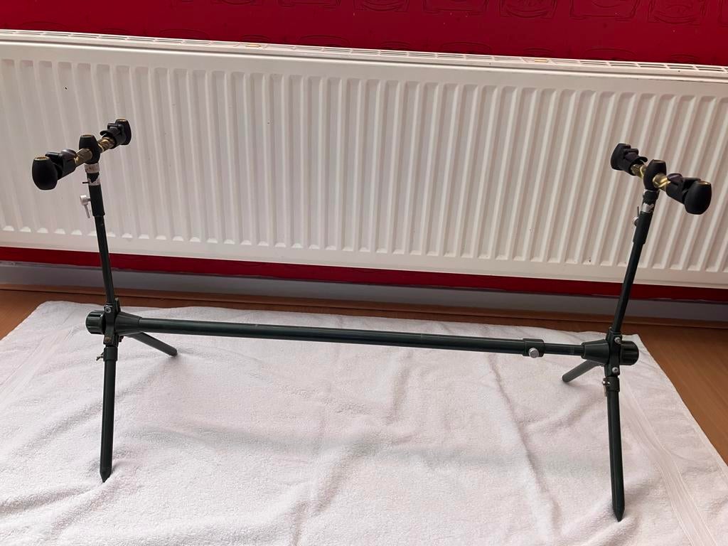 Rod Pod voor 2 hengels, Watersport en Boten, Hengelsport | Karpervissen, Ophalen of Verzenden, Zo goed als nieuw, Overige typen