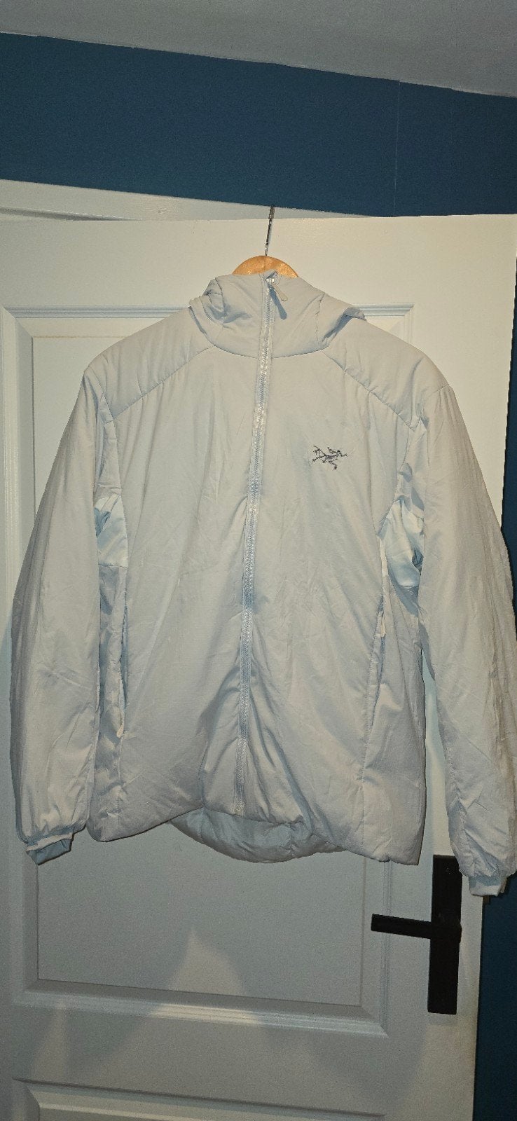 Arc'teryx Puffer Jas - Maat M - Beige/Wit, Maat 48/50 (M), Beige, Ophalen of Verzenden, Zo goed als nieuw