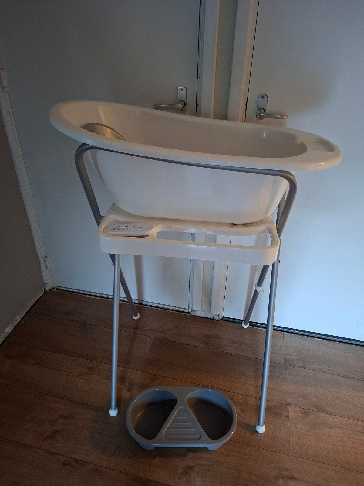 Bébé-jou babybadje met standaard, Ophalen, Zo goed als nieuw, Badje, Bébé-jou