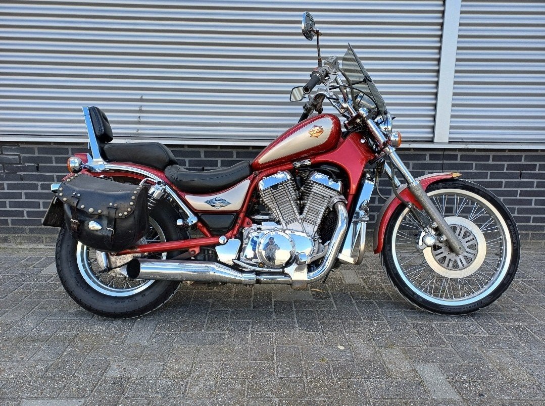 Suzuki Intruder Minnesota, 3e eigenaar. Nederlandse motor, Cardan-aandrijving, 2 cilinders, Chopper, Gebruikt