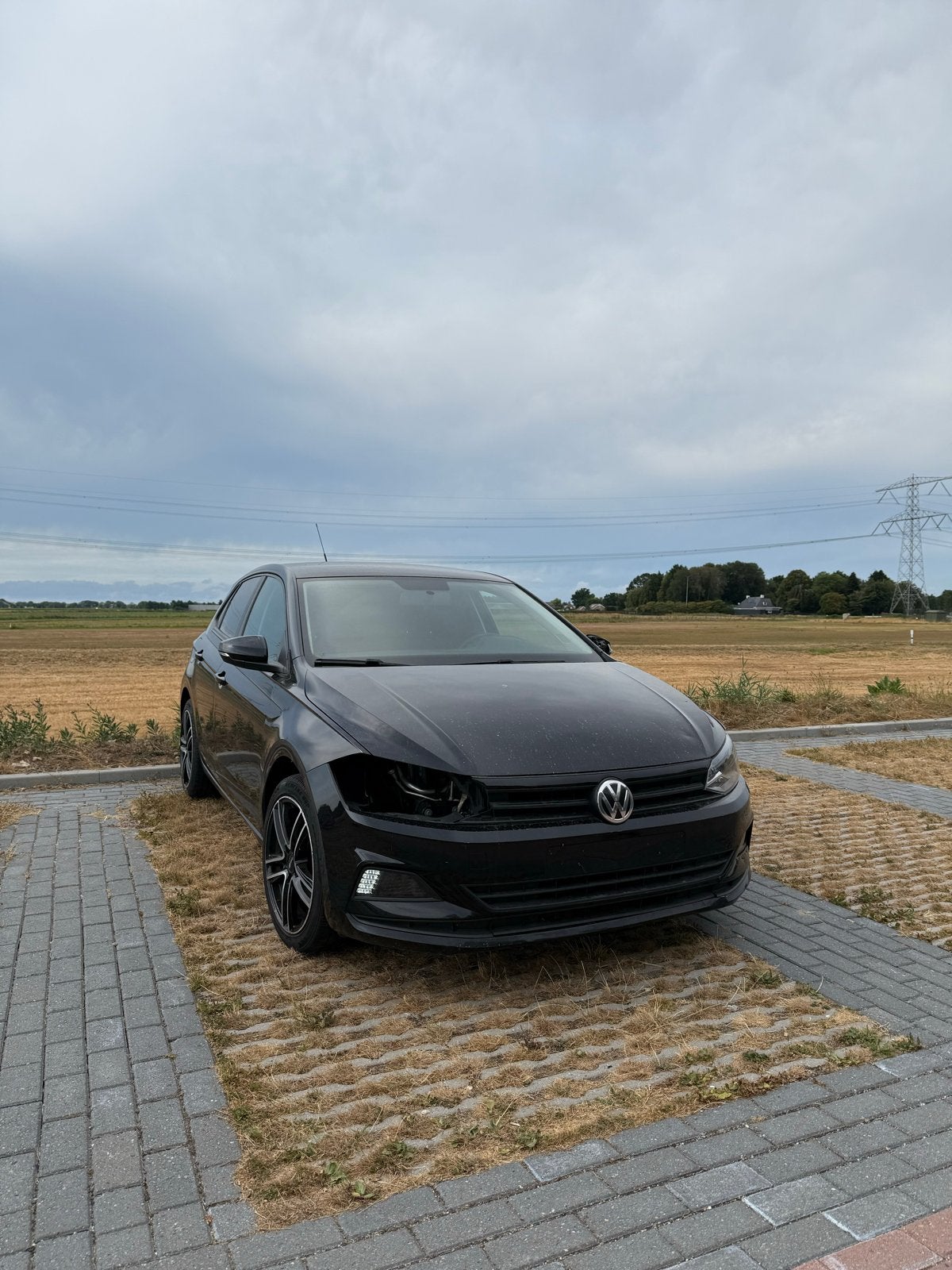 Polo 1.0  schadeauto, Auto's, Stof, Euro 6, Zwart, Bedrijf