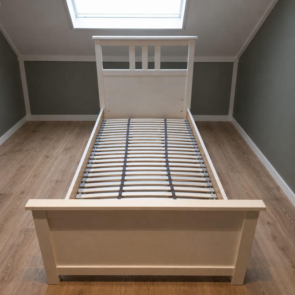 Stevig 1 persoons bed, Huis en Inrichting, Slaapkamer | Bedden, Gebruikt, 90 cm, Eenpersoons, Wit