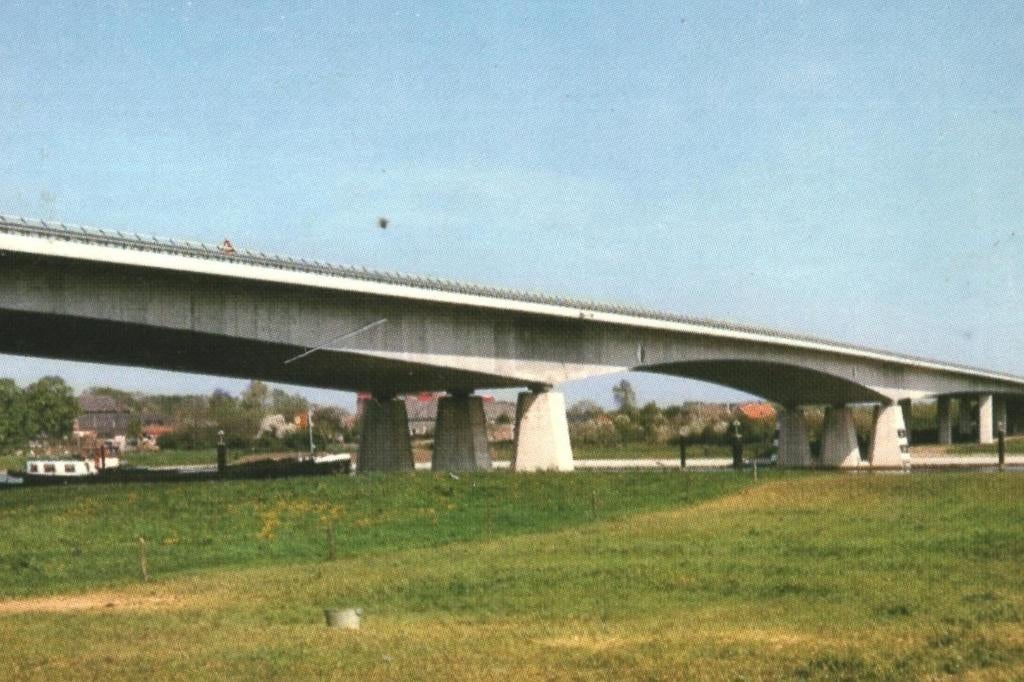 40409 Well 80+ Limburg Gelopen met postzegel, Verzamelen, Ophalen of Verzenden, 1980 tot heden, Gelopen, Limburg