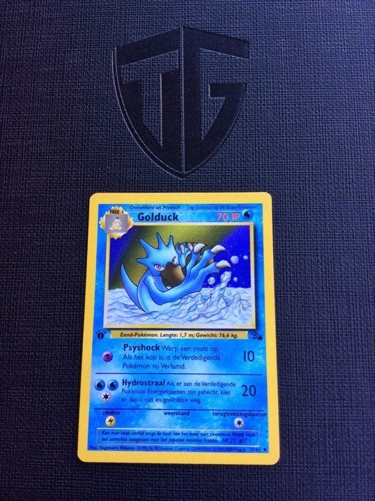 Golduck 1st edition - Fossil - Pokémonkaart, Ophalen of Verzenden, Zo goed als nieuw, Losse kaart