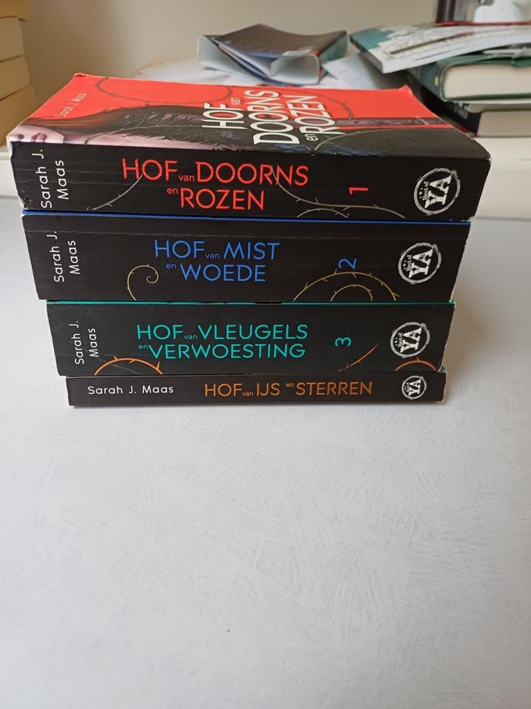 Hof van Doorns en rozen, Boeken, Fantasy, Gelezen, Ophalen of Verzenden