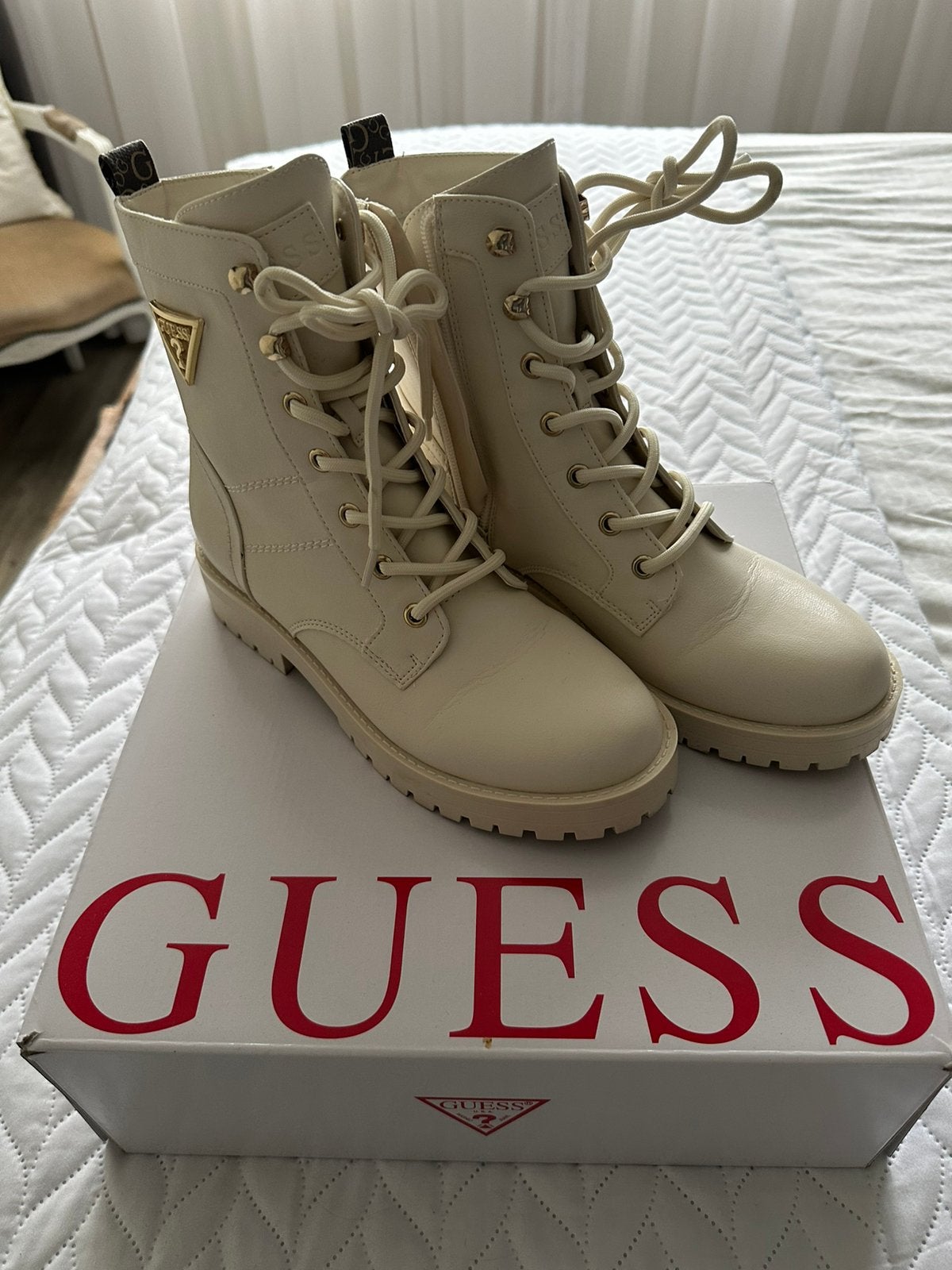Nieuwe geuss boots maat 37, Ophalen, Nieuw, Beige