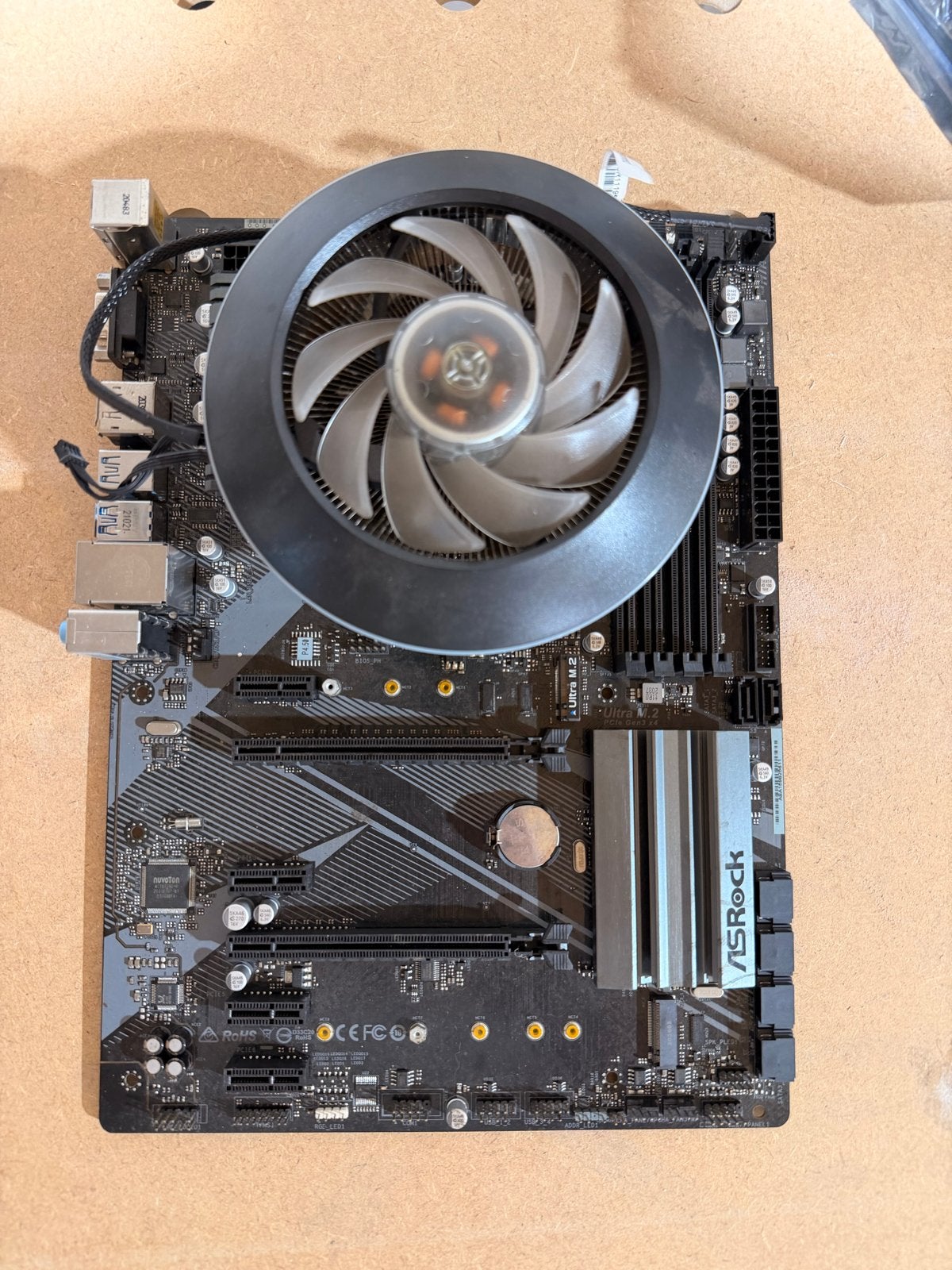 ASRock B450 Pro4 met Ryzen 5 3600 (excl. RAM), Computers en Software, Ophalen of Verzenden, Gebruikt, AMD, DDR4
