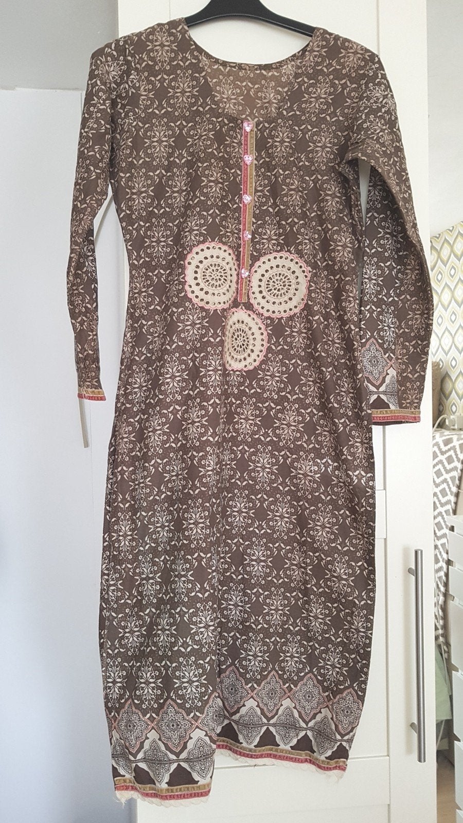 Bruine jurk met print indiase kameez kurta tuniek maat S, Ophalen of Verzenden, Zo goed als nieuw, Maat 36 (S), Bruin