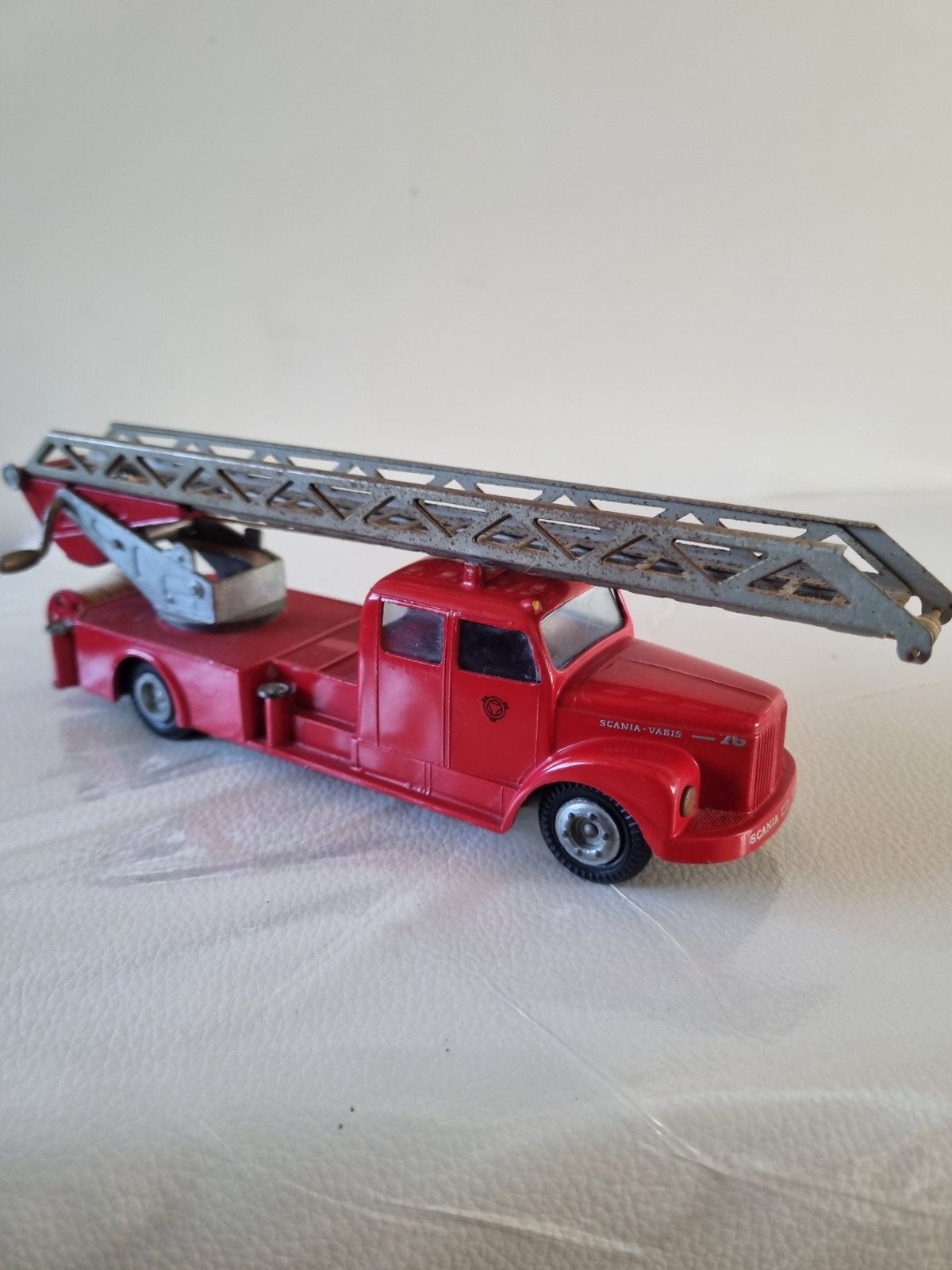 Tekno Scania zie,foto's, Ophalen of Verzenden, Zo goed als nieuw, Bus of Vrachtwagen, Overige merken