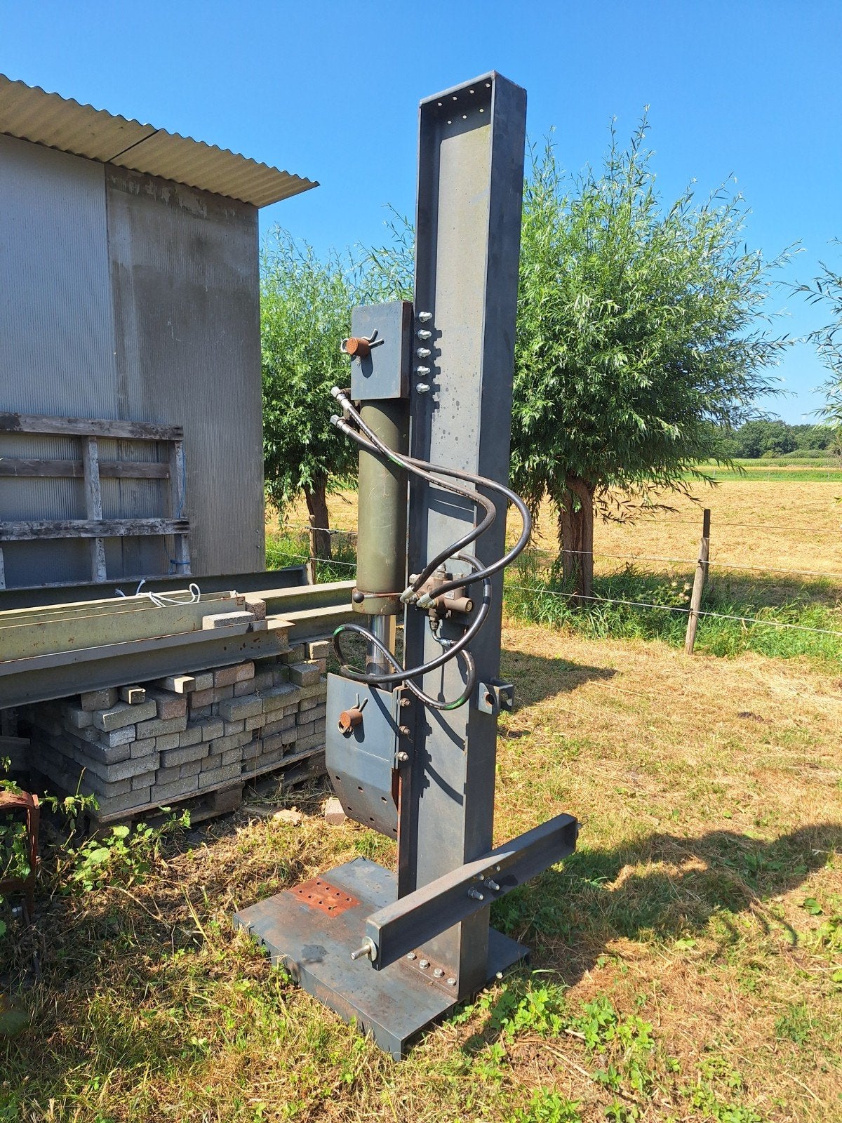 Hydraulische houtklover, Ophalen, Staand
