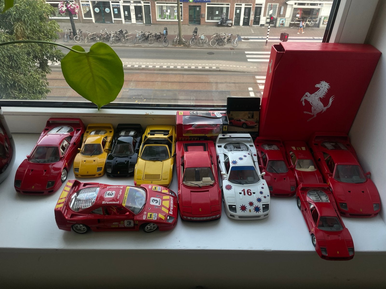 Grote collectie Ferrari modelauto's en memorabilia, Ophalen of Verzenden, Gebruikt, Auto, Overige merken