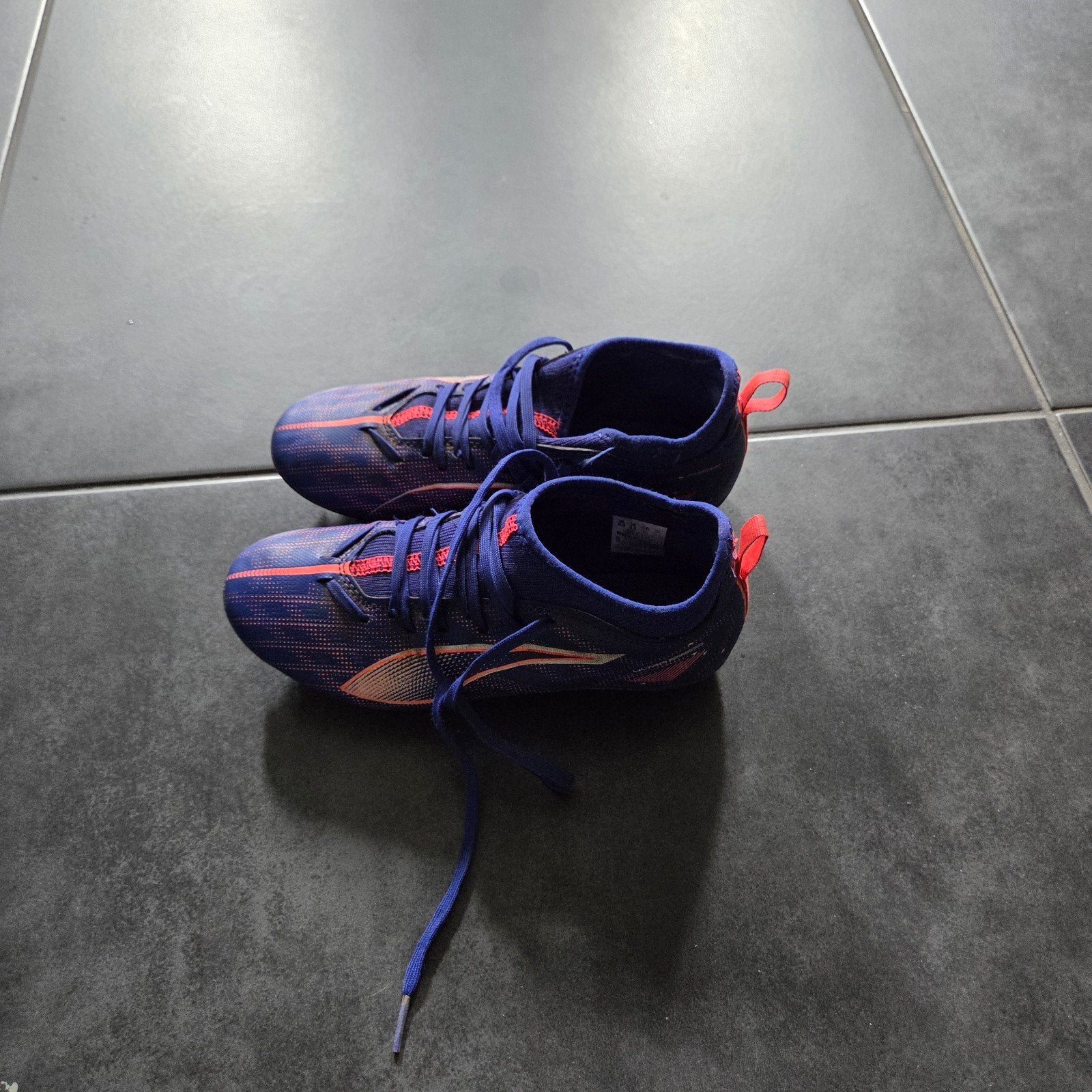 Voetbalschoenen maat 35 - Blauw/Rood Puma, Ophalen, Gebruikt, Schoenen