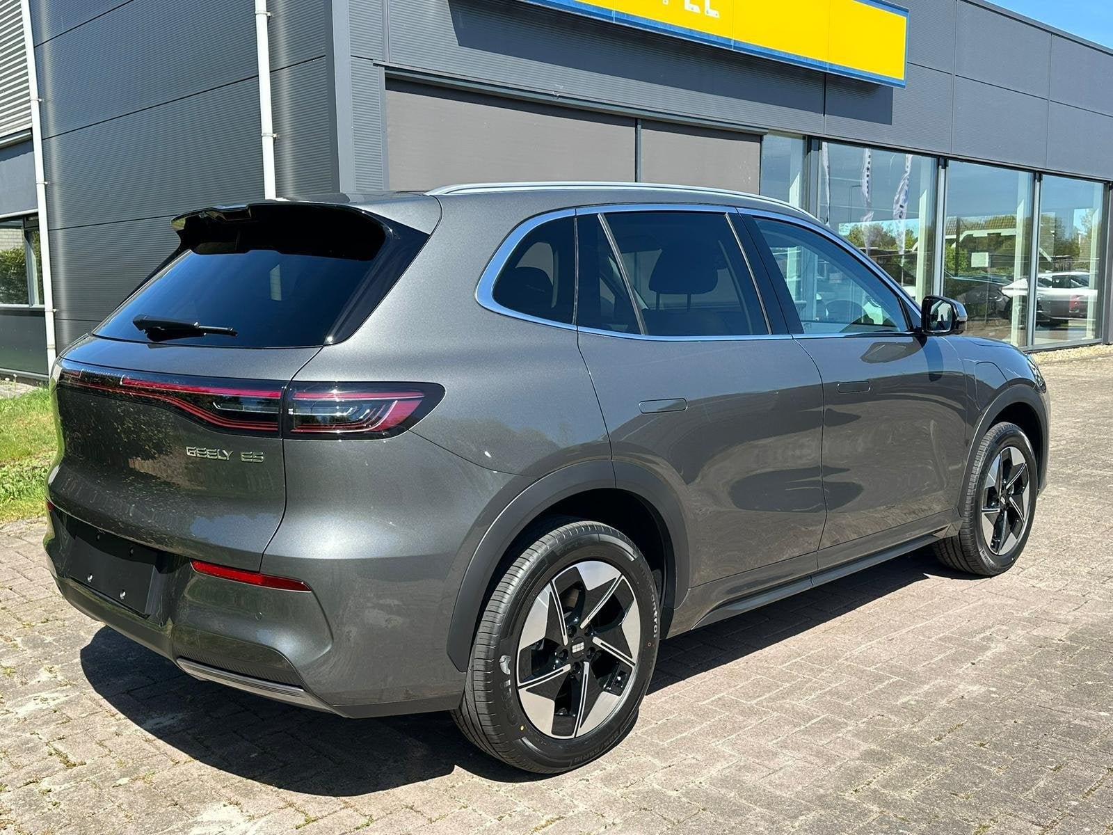 Geely E5 Pro+ 68 kWh 218 PK | Stoelverwarming & verkoeling |, Auto's, Verwarmde buitenspiegels, 750 kg, 218 pk, Nieuw