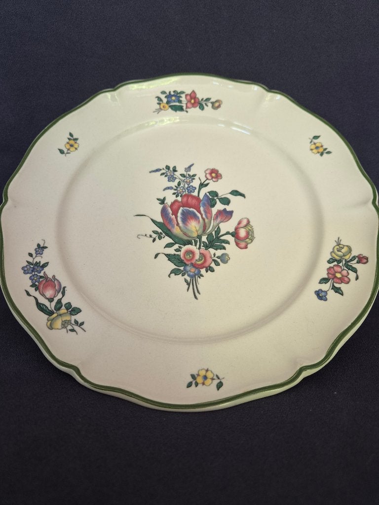 Villeroy & Boch bord met bloemen, Antiek en Kunst, Ophalen of Verzenden