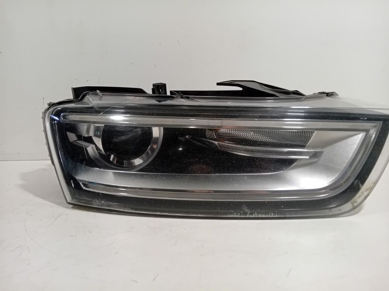 Koplamp rechts Audi Q3, Onderdelen@venauto.nl, Van der Ven Autorecycling B.V., Gebruikt, Ettenseweg 76, 4706 PB Roosendaal, The Netherlands