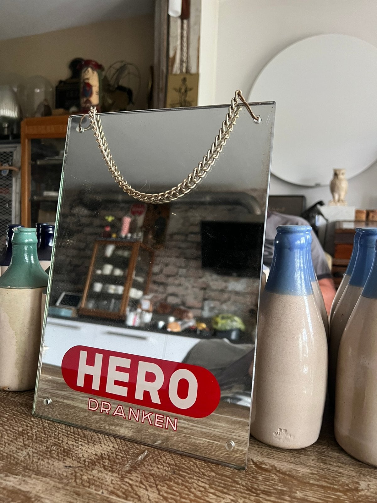 VINTAGE HERO RECLAME SPIEGEL, Ophalen, Zo goed als nieuw