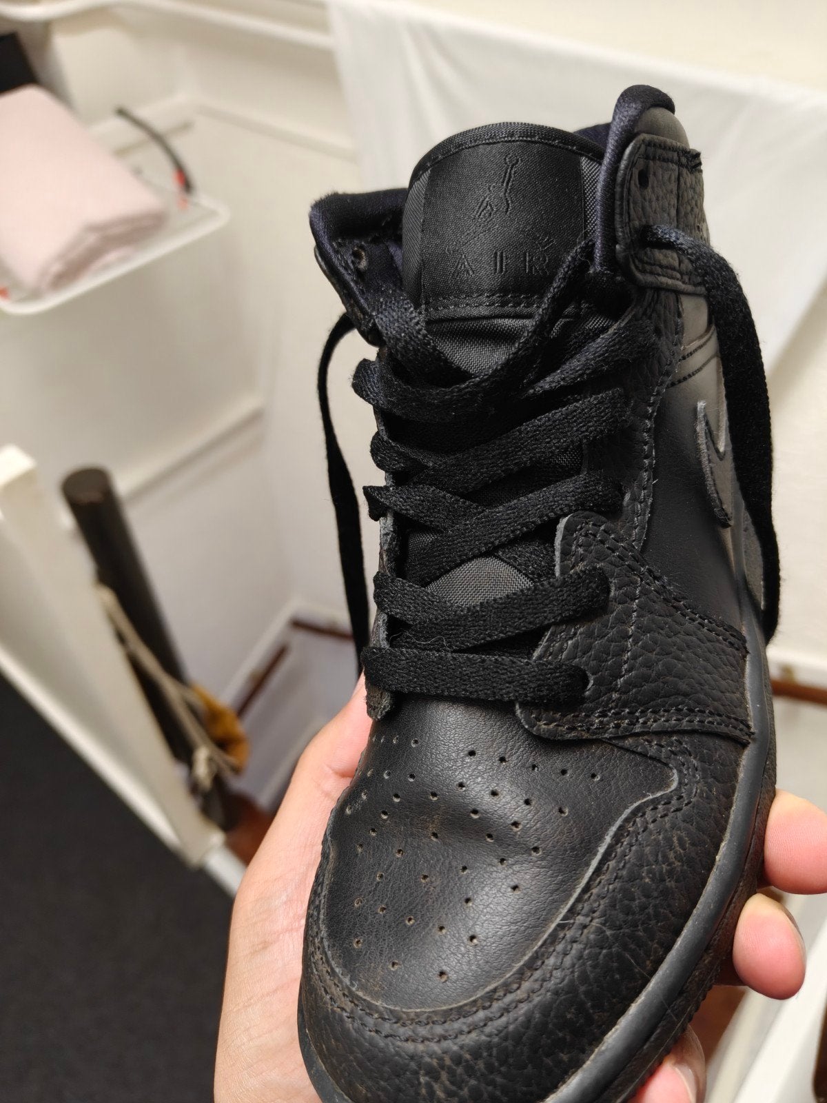 Nike Air Jordan 1 Mid - Triple Black (Maat 36), Kleding | Heren, Schoenen, Zwart, Nike, Ophalen of Verzenden, Sneakers of Gympen