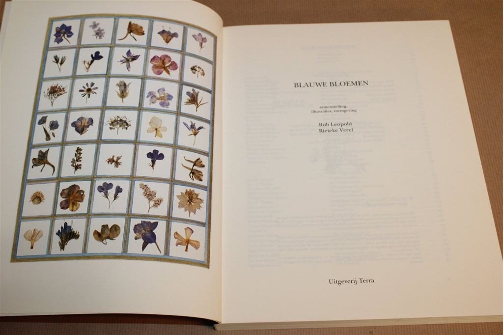 Blauwe Bloemen — Gedichten & Essays over Bloemen Leopold, Boeken, Ophalen of Verzenden, Gelezen, Bloemen, Planten en Bomen