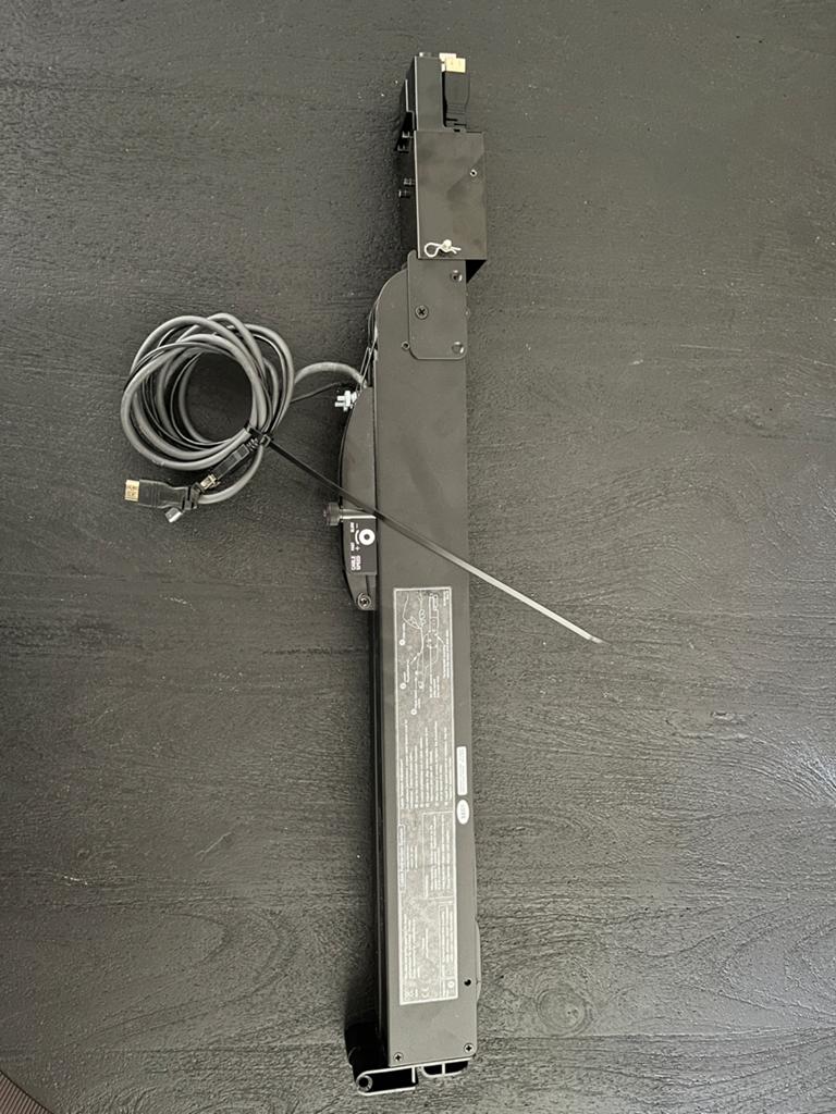 Extron hdmi en usb cable cubby retractor, Muziek en Instrumenten, Ophalen of Verzenden, Zo goed als nieuw, Overige typen
