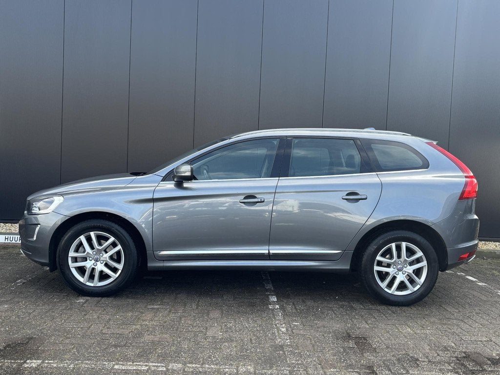 Volvo XC60 2.0 T5 FWD Polar+ leer/ schuifdak/ standkachel/ c, Auto's, 15 km/l, Gebruikt, 4 cilinders, 1969 cc