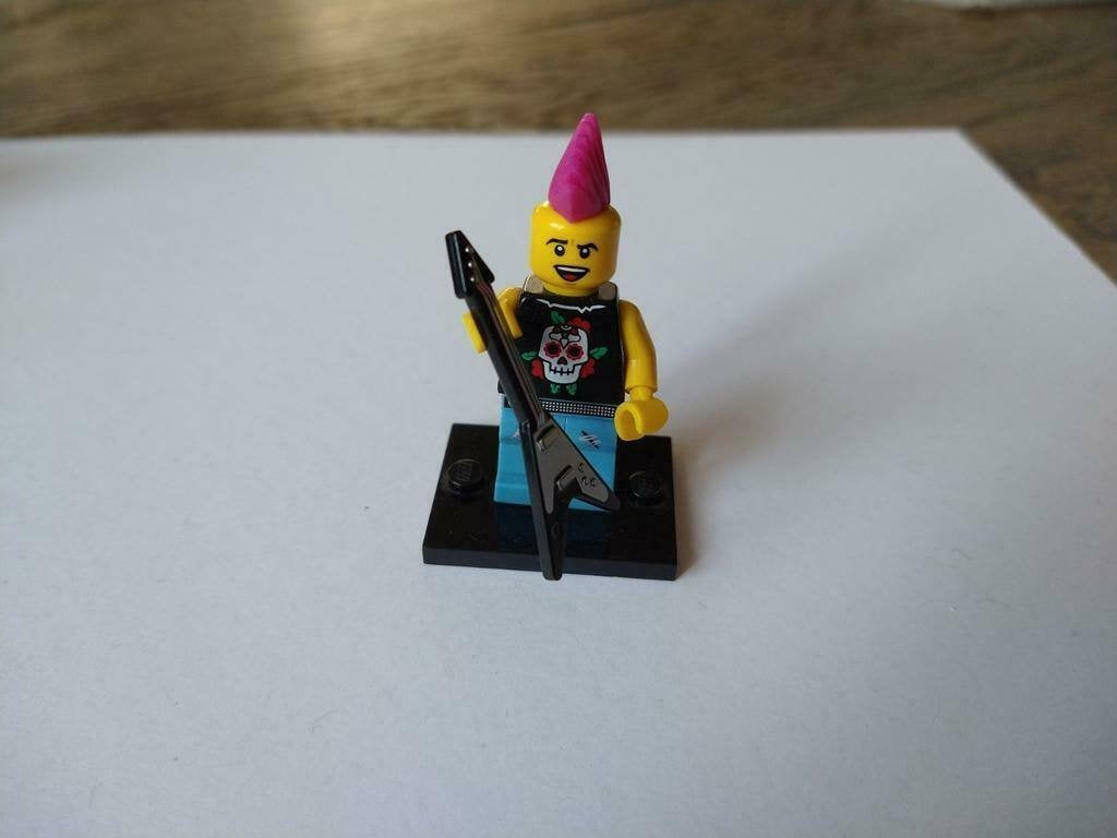 Lego minifig serie 4 Punk rocker Collectible minifiguren, Lego, Ophalen of Verzenden, Zo goed als nieuw, Minifiguren serie