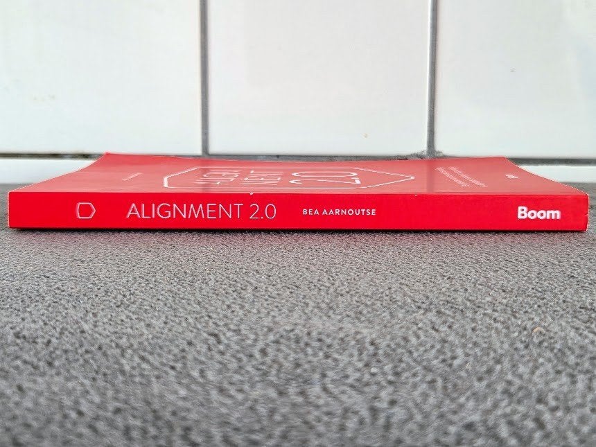 Alignment 2.0 - Bea Aarnoutse, Gelezen, Ophalen of Verzenden, Bea Aarnoutse, Natuurwetenschap
