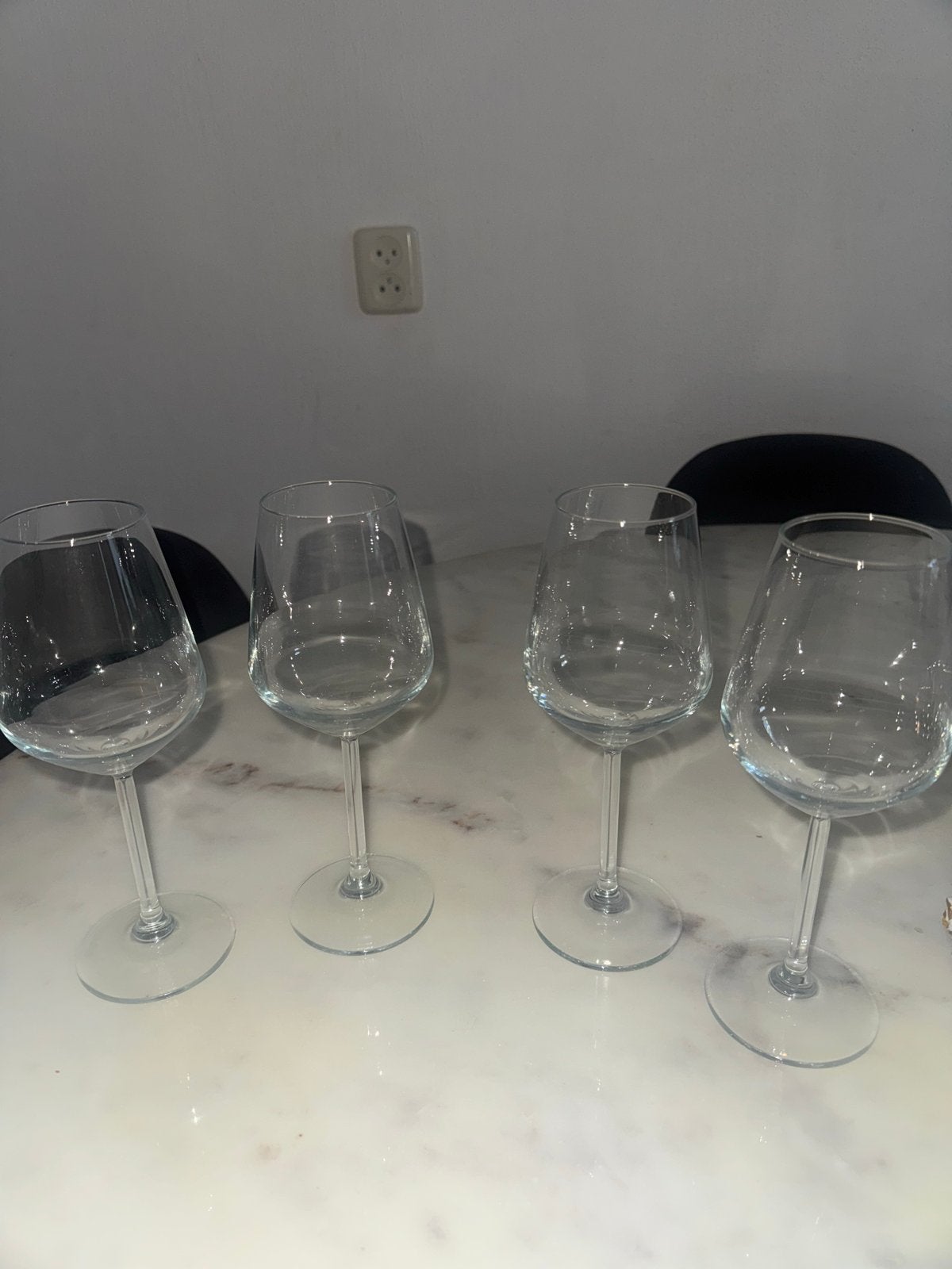 Wijn glazen goede kwaliteit nooit gebruikt als sier, Ophalen, Zo goed als nieuw, Glas