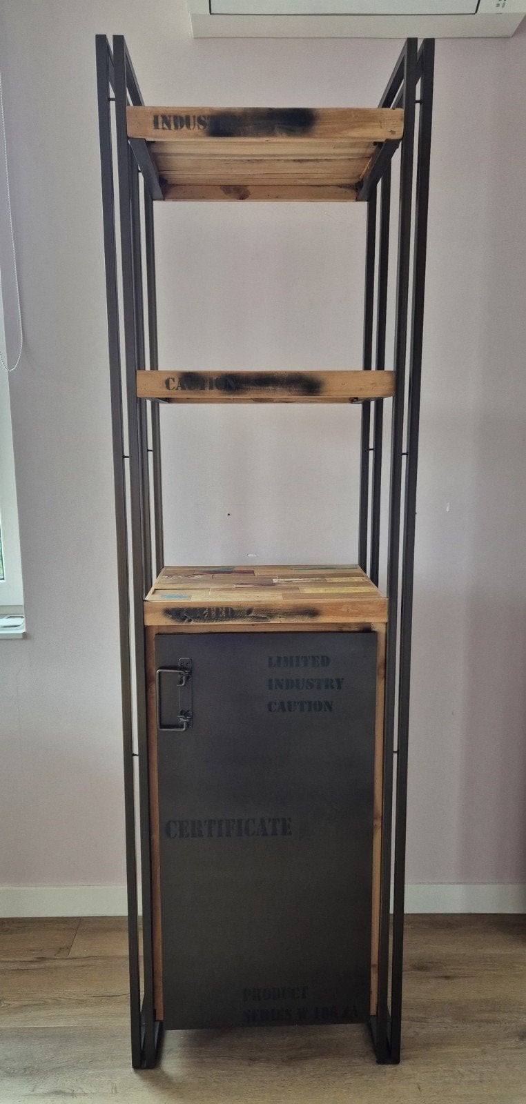 D-Bodhi industriële boekenkast/opbergkast met metalen deur, Huis en Inrichting, Overige houtsoorten, Met deur(en), 200 cm of meer