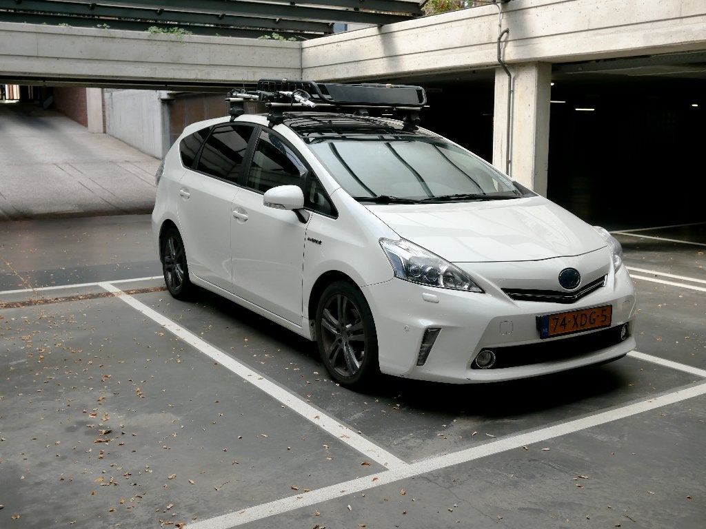 Toyota Prius Wagon 1.8 Full Hybrid 136PK Aut 96g 2012 Wit, 4 cilinders, 7 stoelen, Wit, Origineel Nederlands