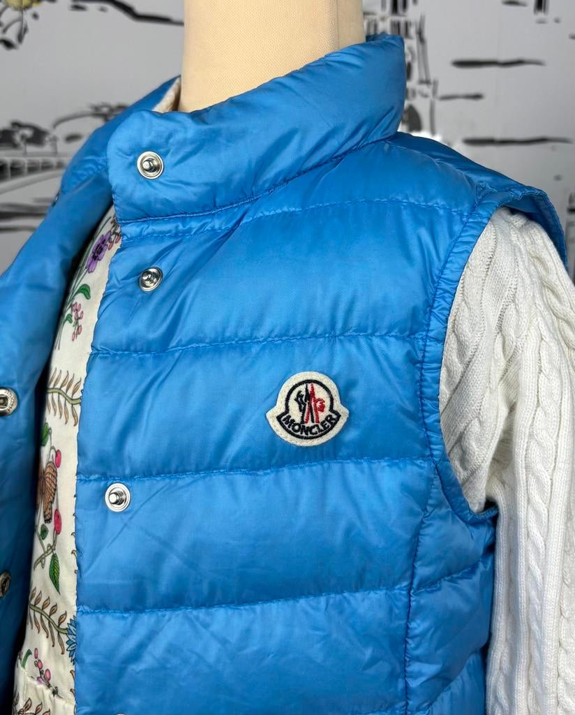 Moncler frisblauwe Liane dons bodywarmer maat 6, Kinderen en Baby's, Moncler EU, Gebruikt, Moncler, Customercare@moncler.com