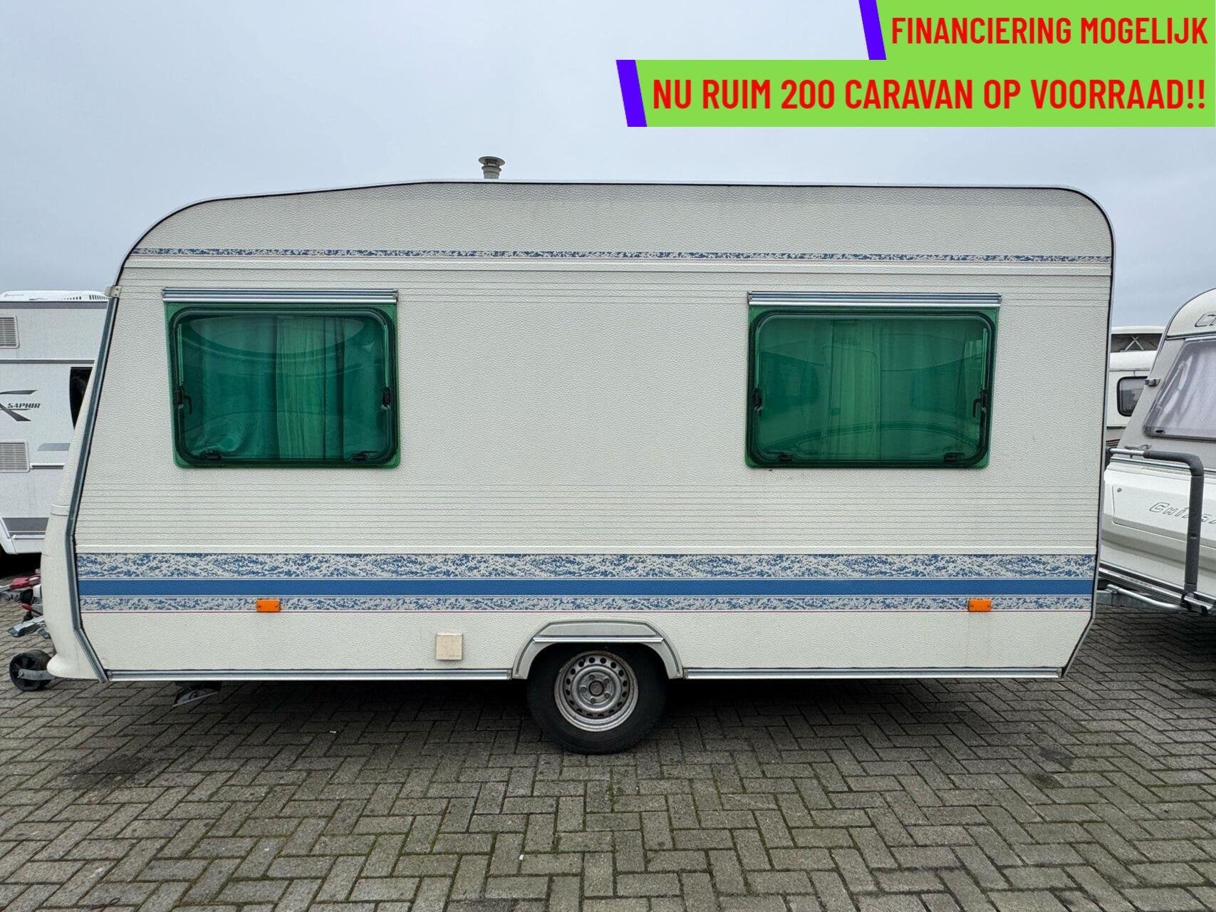 Adria UNICA 390 DS DINETTE + TREINZIT + FIETSENDRAGER, Caravans en Kamperen, Serviceluik, Bedrijf, Tot en met 3, Adria