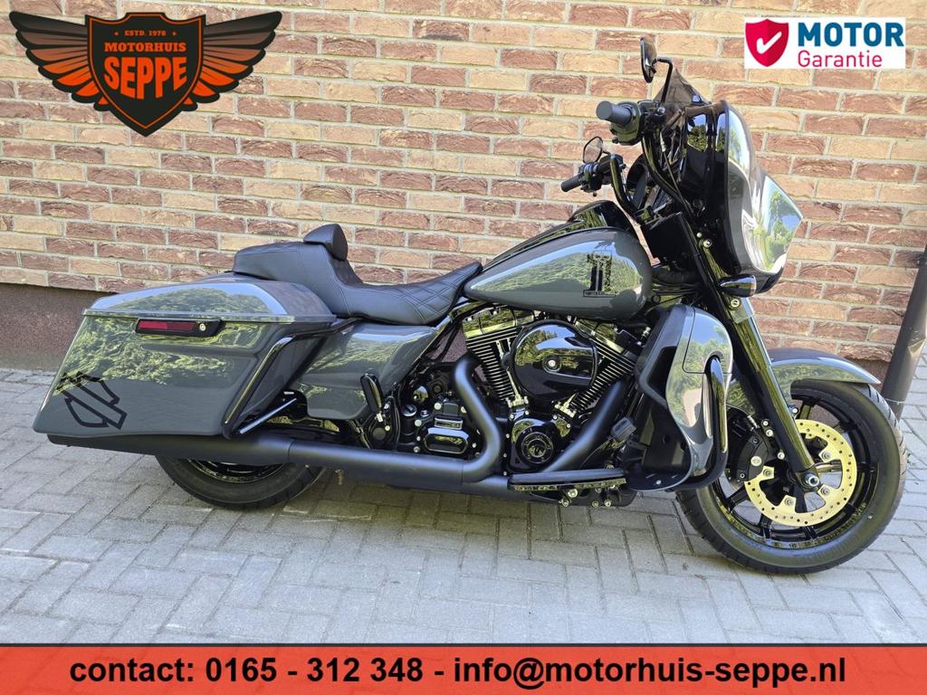 HARLEY-DAVIDSON STREET GLIDE SPECIAL FLHXS Rushmore, 2 cilinders, 1690 cc, HARLEY-DAVIDSON, Bedrijf