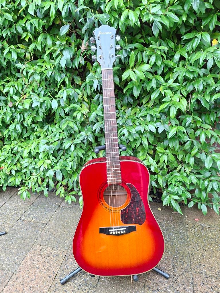 Ibanez H300 CS akoestische gitaar 1983, Muziek en Instrumenten, Snaarinstrumenten | Gitaren | Akoestisch, Ophalen, Western- of Steelstringgitaar