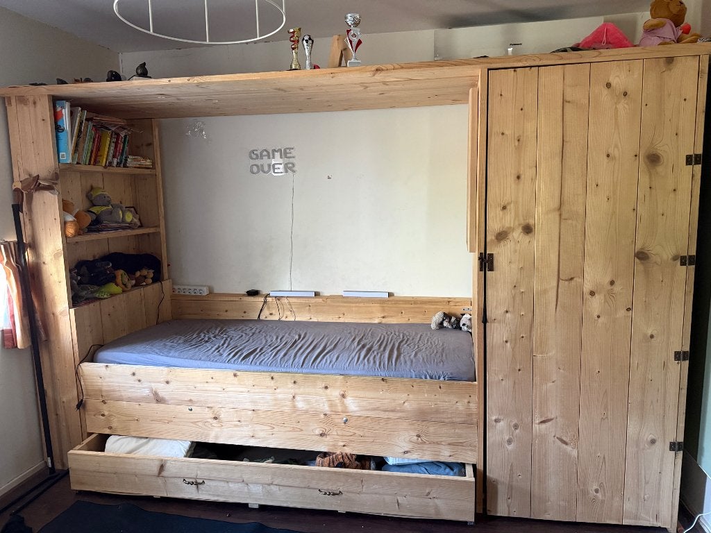 Steigerhouten bed met lade/kasten/matras en lattenbodem, Kinderen en Baby's, Kinderkamer | Bedden, 85 tot 100 cm, Zo goed als nieuw