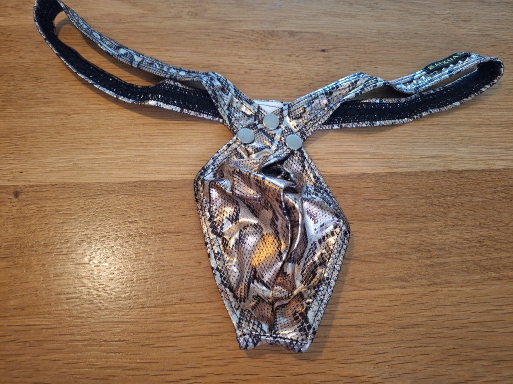 Herenstring met slangenprint maat m, Kleding | Heren, Ondergoed, Verzenden, Meerkleurig, Onbekend, Overige typen
