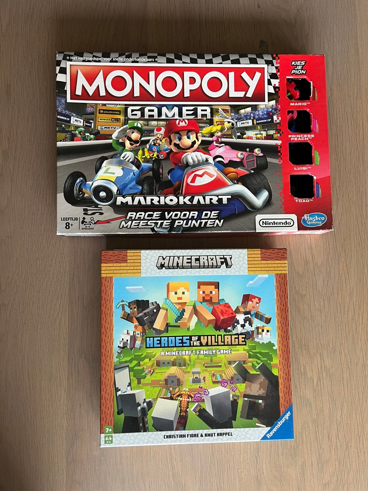 Gezelschapspel Monopoly Mario Cart en Minecraft, Hobby en Vrije tijd, Ophalen, Zo goed als nieuw