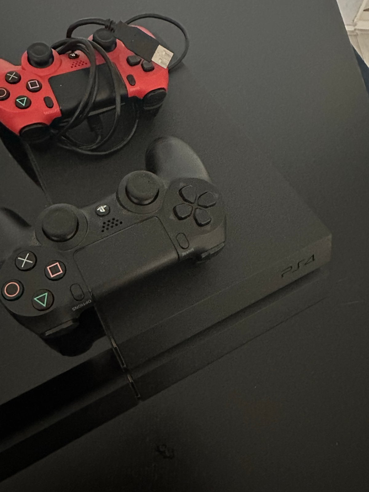 Playstation 4 met 2 controllers en 9 games, Spelcomputers en Games, Spelcomputers | Sony PlayStation 4, Verzenden, Met 2 controllers