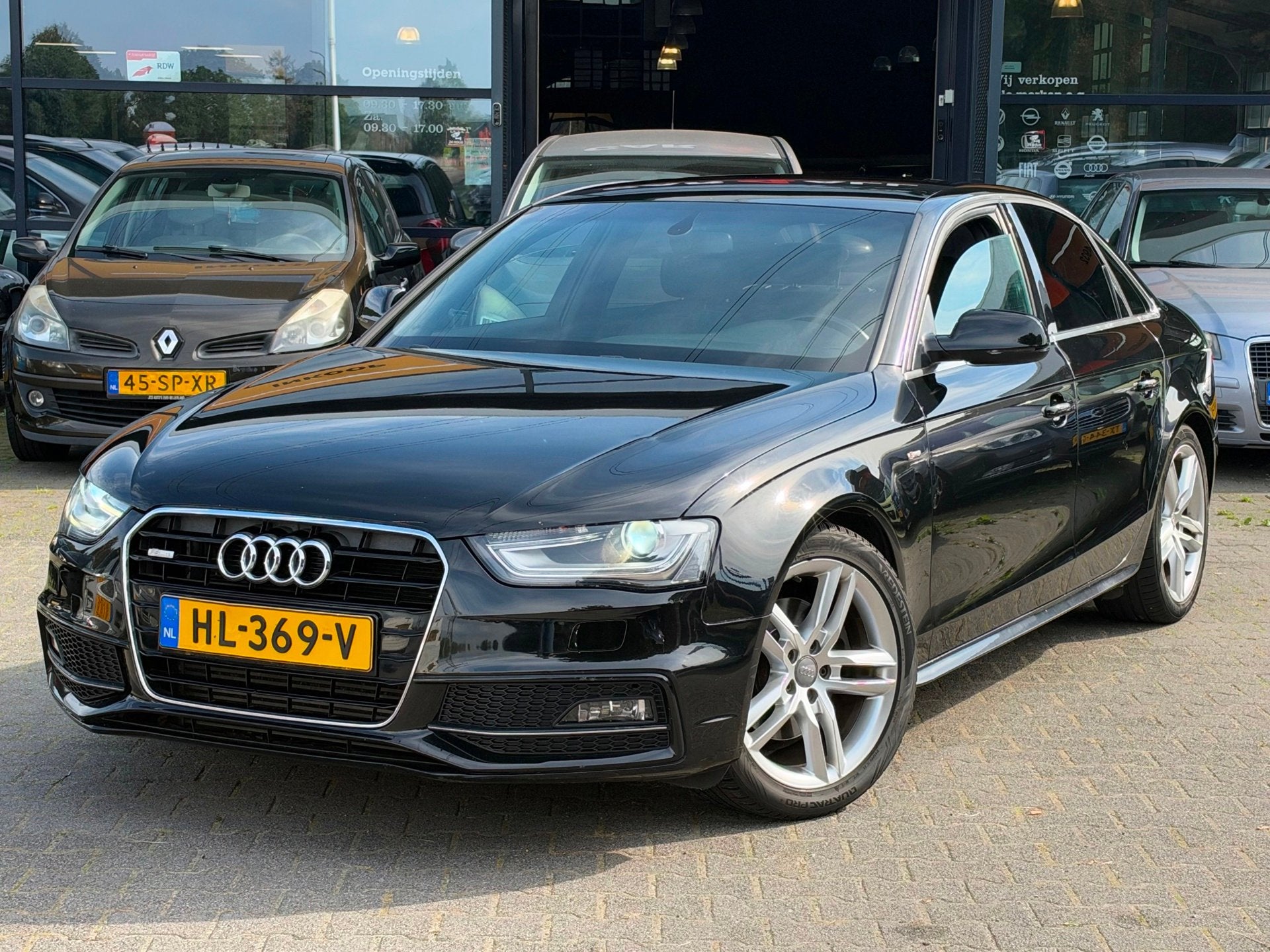 Audi A4 Limousine 1.8 TFSI S Edition 3x S-Line NAVI/LED/PDC/, Auto's, Dealer onderhouden, Gebruikt, 4 cilinders, Zwart
